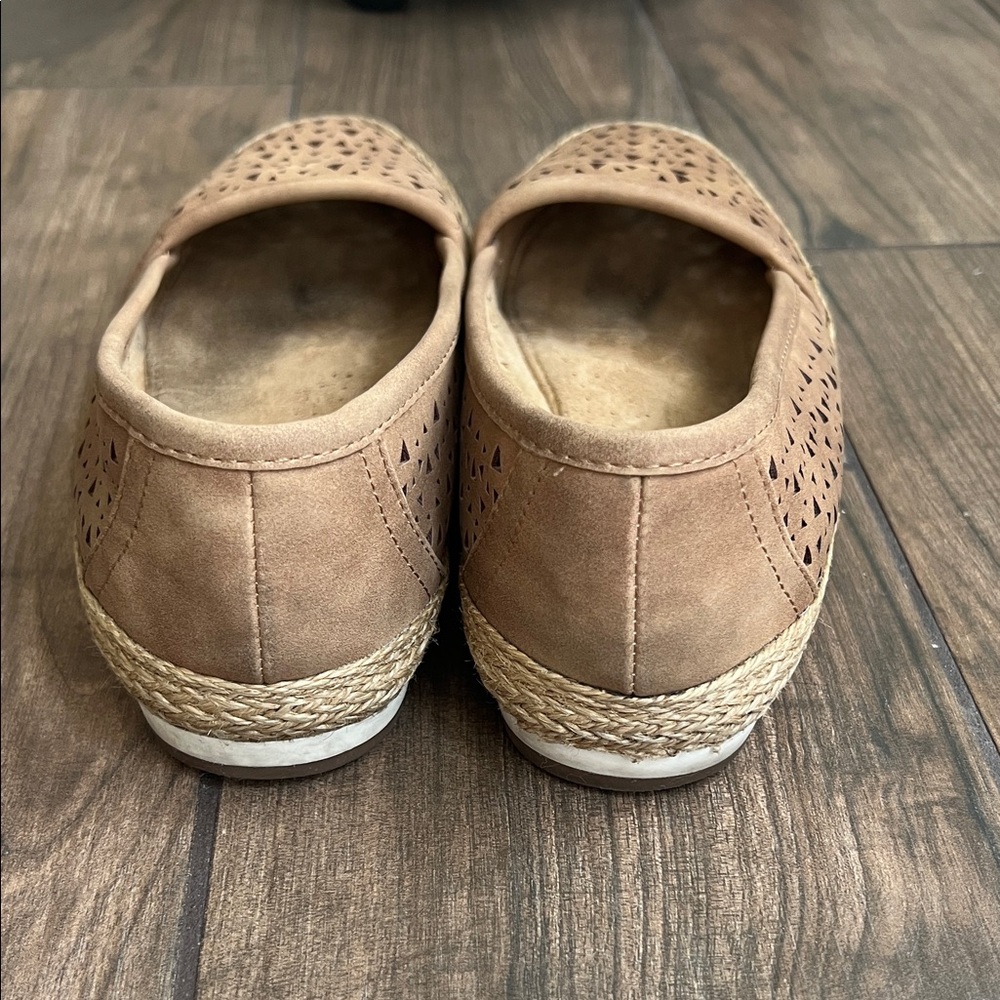 Naturalizer Tan Espadrille Flats - Picture 3 of 5